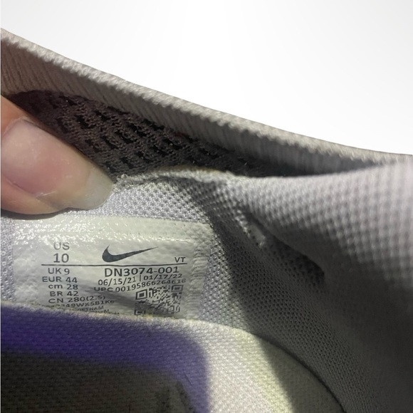 Nike vapormax SE 2021 flyknit men’s running shoes size 10 - Picture 4 of 6